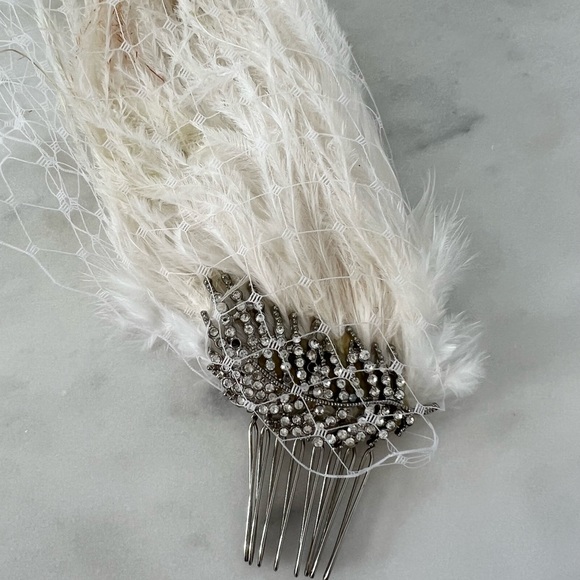 Gorgeous Rhinestone Dazzle Feather Bridal Hair Comb White main image 7